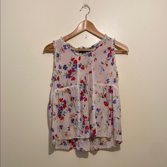 PJK Patterson J. Kincaid Tops - PJK Floral Sleeveless Women's silk Top. Size S